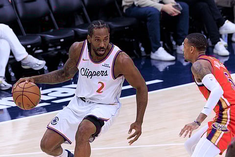 Kawhi Leonard with the ball