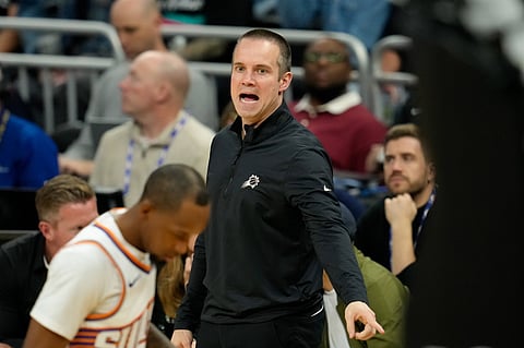 Phoenix Suns coach Jordan Ott