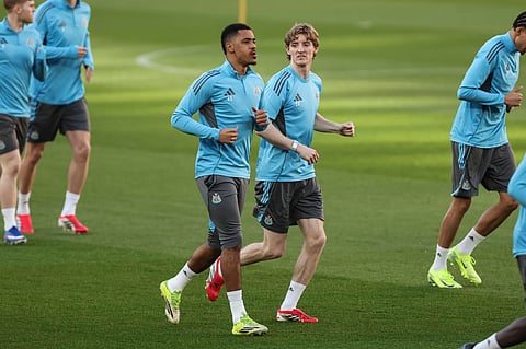 Newcastle United's Anthony Gordon and Joe Willock during training day