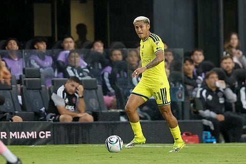 Nashville SC defender Andy Najar in action