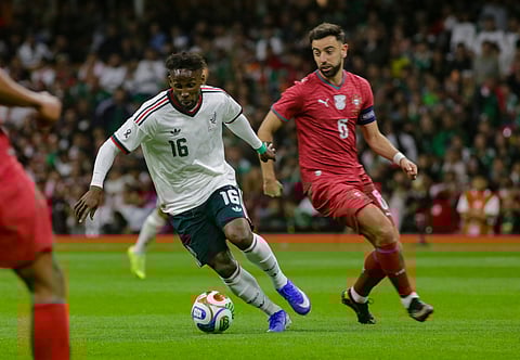 Bruno Fernandes and Julian Quinones in action 