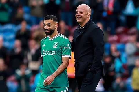 Arne Slot with Mohamed Salah 