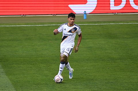 Los Angeles Galaxy midfielder Edwin Cerrillo
