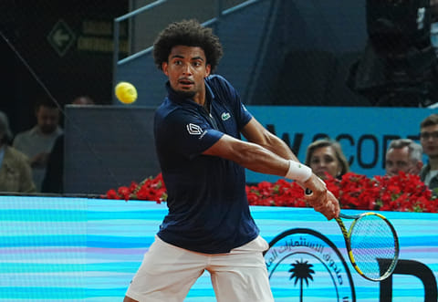 Arthur Fils in action