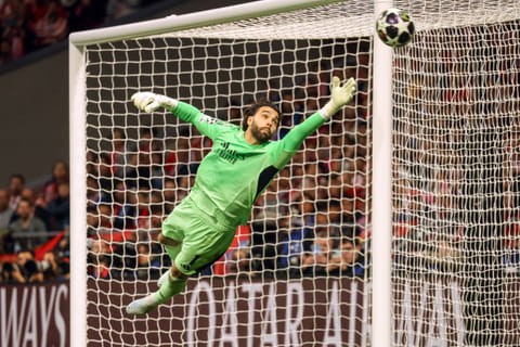 David Raya in action during the UCL clash against Atletico Madrid