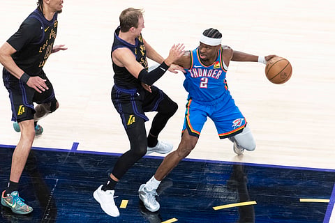 Shai Gilgeous-Alexander in action against Lakers