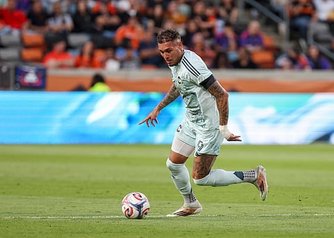 Rafael Navarro in action
