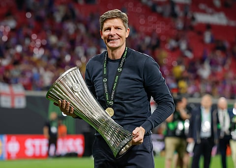 Oliver Glasner with the UEFA Conference League trophy