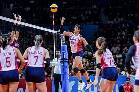 EYES ON THE PRIZE. Creamline’s Tots Carlos has her eyes on the ball in their match versus Choco Mucho in the PVL All-Filipino Conference at the Smart Araneta Coliseum on Sunday night, Oct. 15, 2023. / PVL