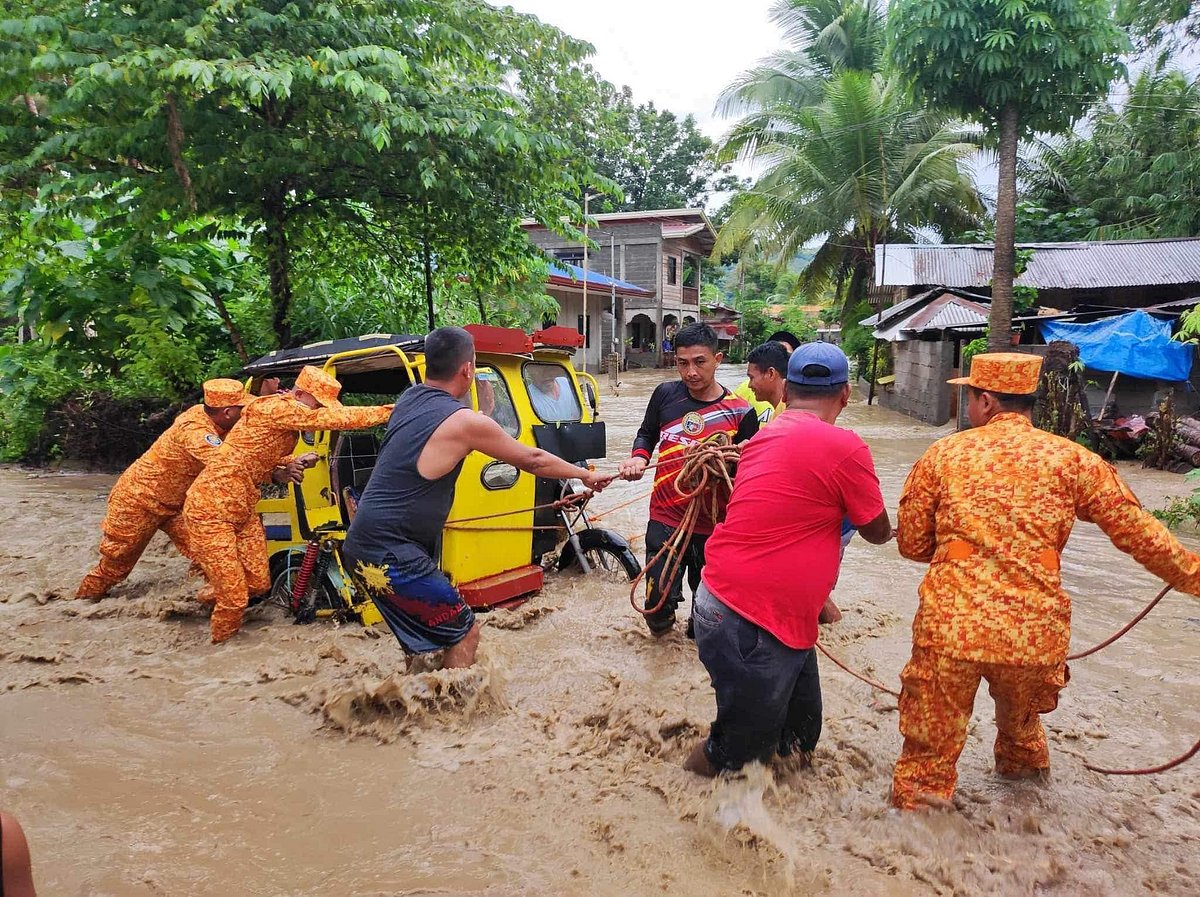 'Kabayan' makes landfall in Manay - Vimarsana News