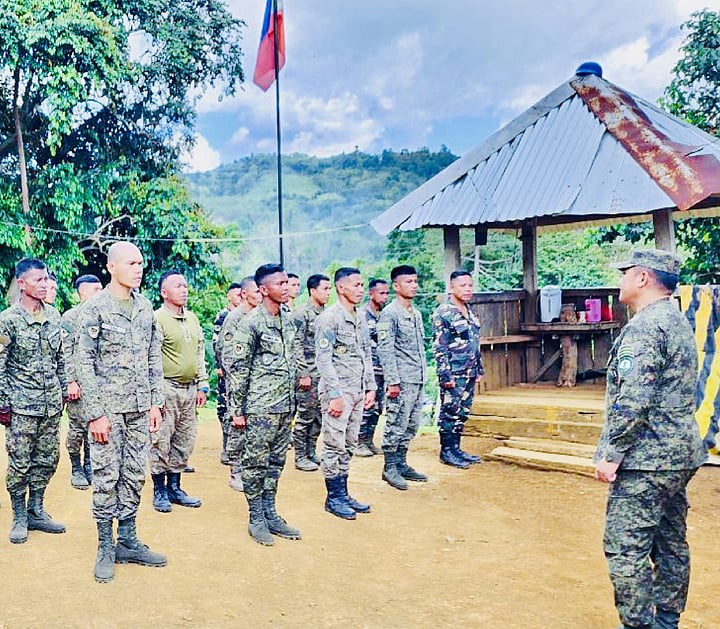 101st Infantry Brigade commander checks militia forces - Vimarsana News