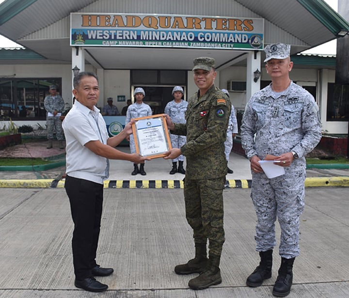 Westmincom honors retiring civilian personnel - Vimarsana News