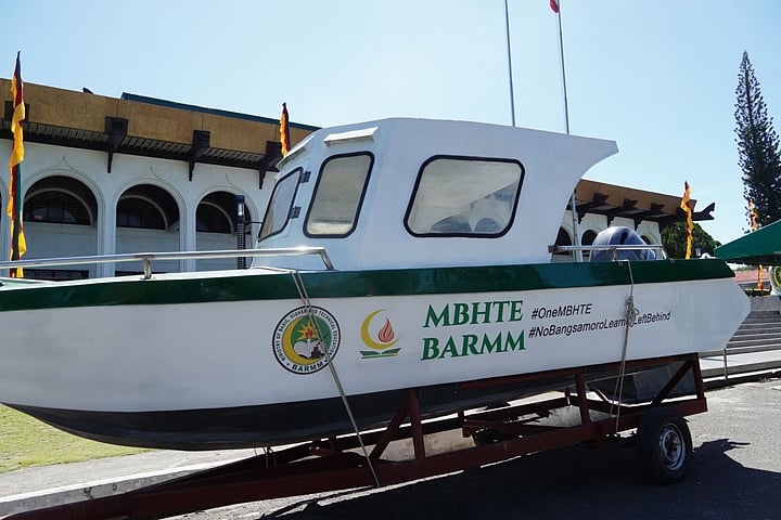 MBHTE-Barmm Provides Speedboats to Enhance Education Access in Sulu and Tawi-Tawi - Vimarsana News