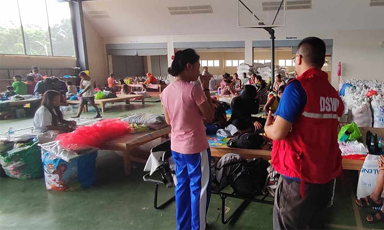 Unprecedented Shear Line Impact: Over 600K Individuals Affected in Davao Region - Vimarsana News