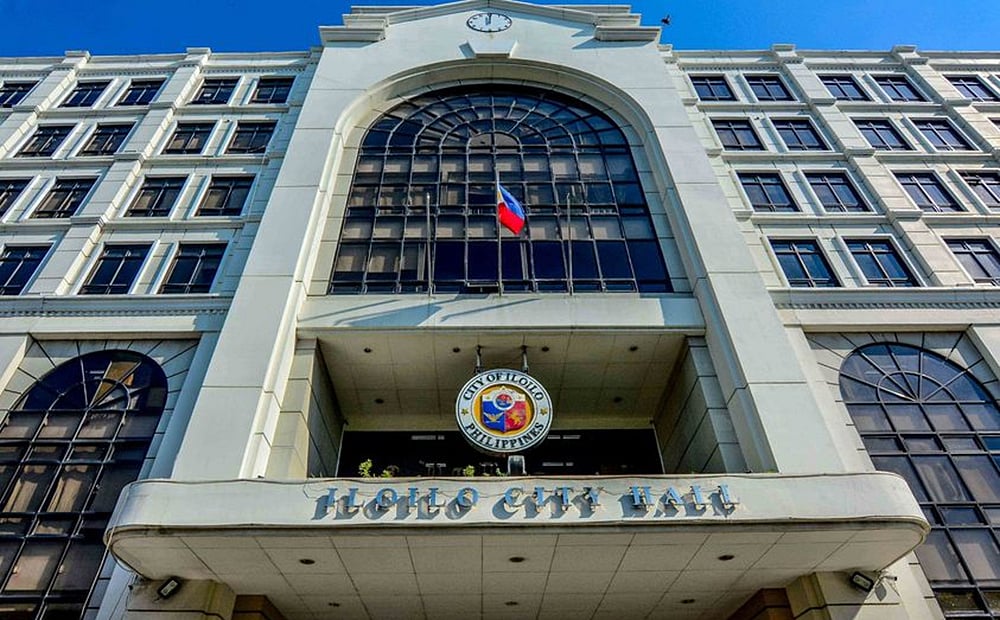 Blackout disrupts Iloilo City Hall business - Vimarsana News
