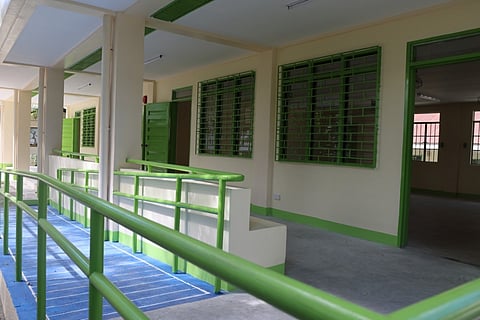 In Sta. Ignacia, Tarlac, the DPWH completed a one-storey, two-classroom building at Padapada National High School.