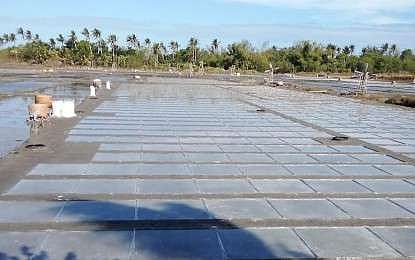 Salt production flourishes in 2 southern Negros villages - Vimarsana News