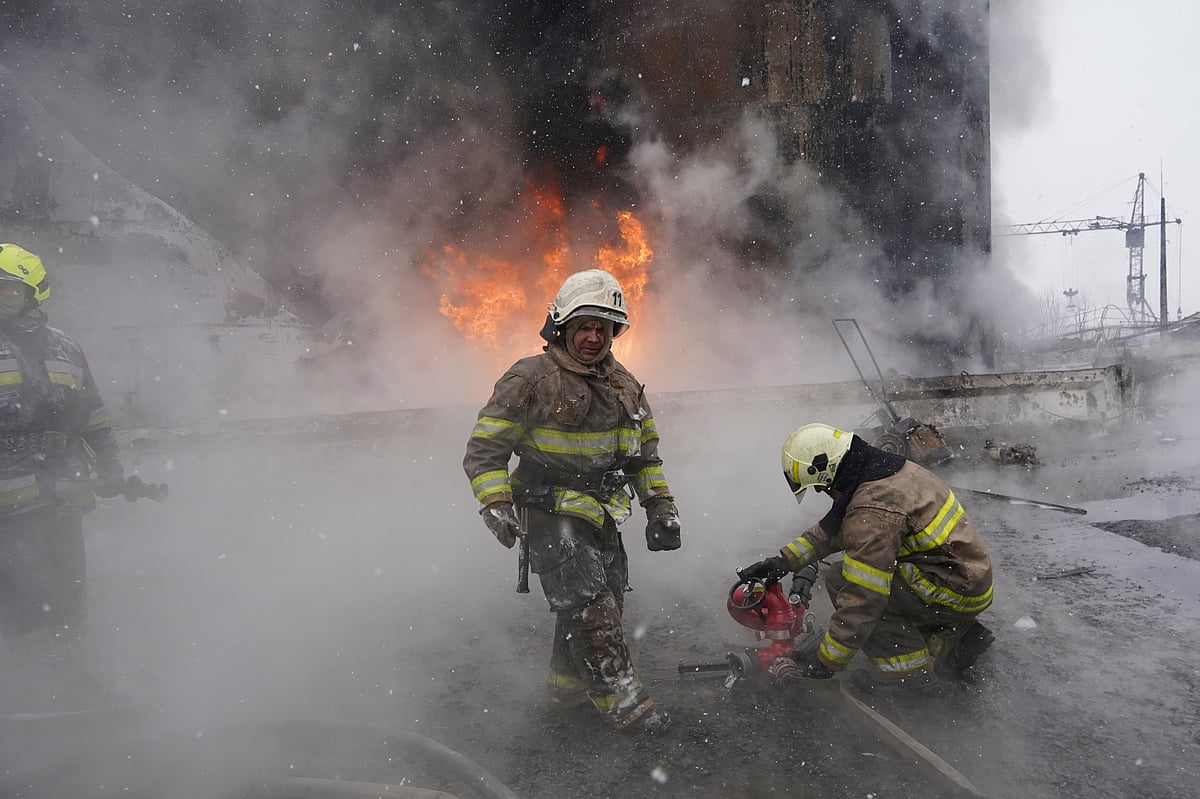 7 die in Kharkiv in Russian drone strike - Vimarsana News