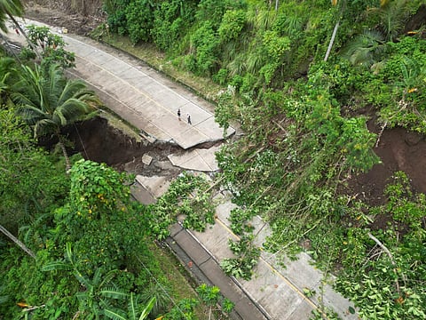 The Provincial Local Government Unit of Davao Oriental (PLGU-Davao Oriental) has temporarily closed the national highway along Munoz-Colilisi in Mati City due to huge cracks and continuous ground movements following the successive heavy rains.