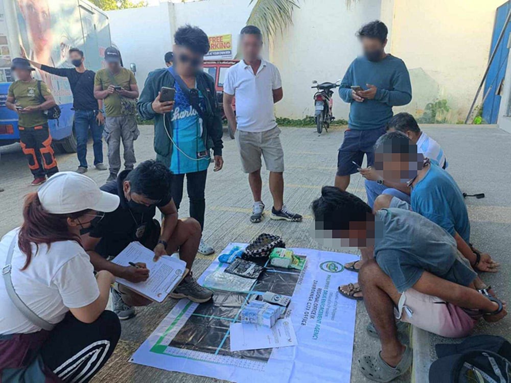 Father and son arrested in drug bust; P6.8-M shabu seized - Vimarsana News