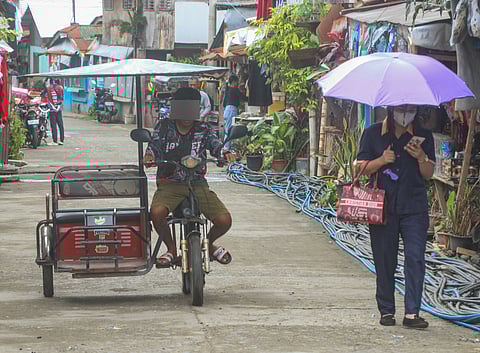 Electric tricycles (e-trikes) are spotted cruising the streets of Davao City. Many people have started using e-trikes and electric bicycles tricycles as an alternative mode of transportation because they are convenient and more affordable than regular vehicles.

