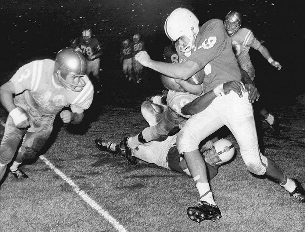 Roman Gabriel, 1st Filipino-American quarterback in NFL, dies at 83 - Vimarsana News