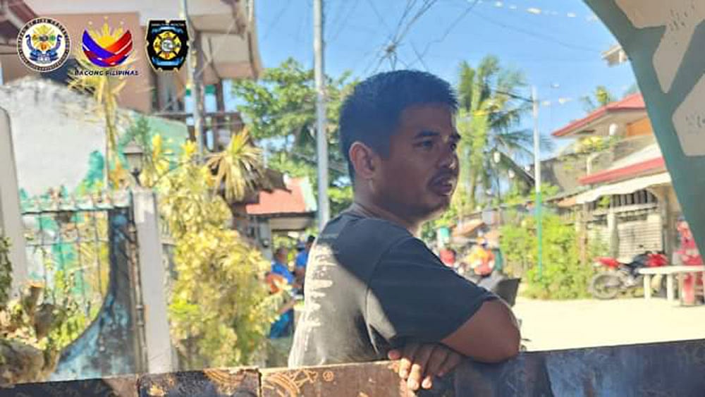 Mechanic gets praise for saving 3 siblings from Argao fire - Vimarsana News