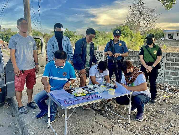 P13.6M drugs seized from woman, live-in partner - Vimarsana News