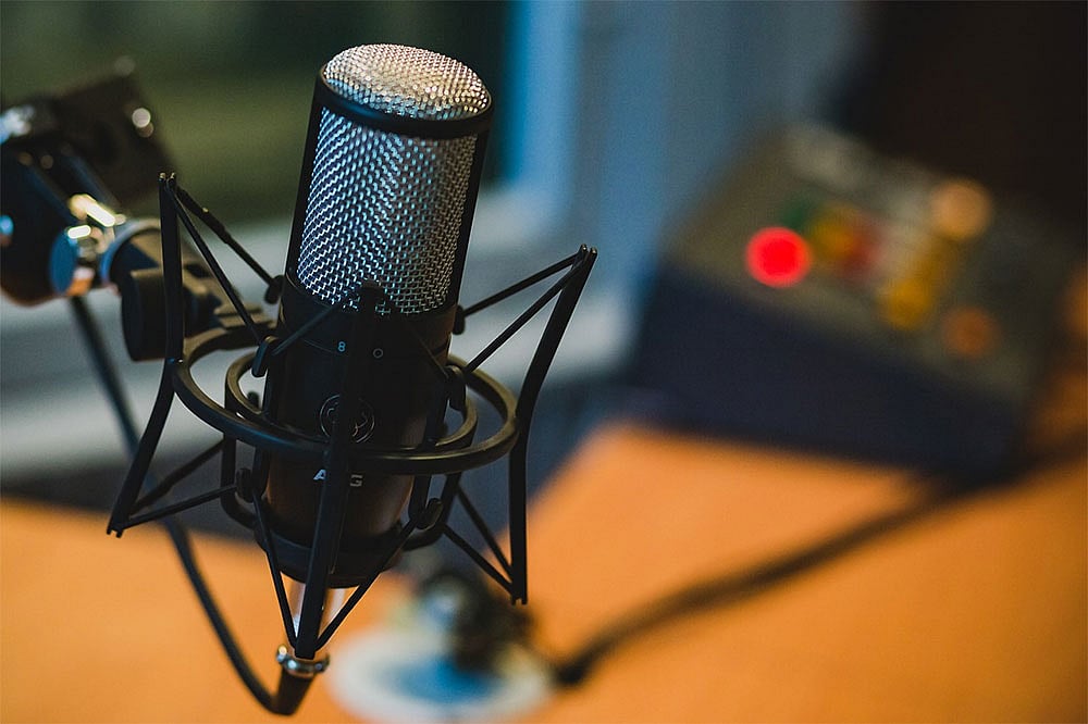 Weekly podcast listenership hits 17M in PH, says study - Vimarsana News