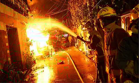 A fire brokeout on Saturday night, July 13 near Dapsa, Magallanes, Davao City. Fire and emergency groups are currently responding to the situation. Cause of fire is yet to be determined. The Bureau of Fire Protection (BFP) Davao confirmed that two people died.