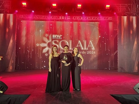 DRIVING REGIONAL DEVELOPMENT.  Foundever™, a global leader in the customer experience (CX) industry, was recognized as Company for Regional Development of the Year at the 2024 IT-BPM Awards given by the IBPAP (Information Technology and Business Process Association of the Philippines). The industry award was conferred on Foundever for its leadership in helping drive socio-economic growth at the regional level. In the photo, from left: Lena Madrid, Foundever Senior Manager for Marketing & Communications; Chie Fortuna, Foundever Vice President for Operations; and Juicy Oliver, Foundever HR Shared
Services Director.