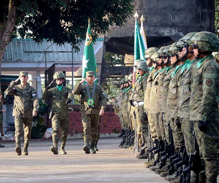 AFP promotes 11ID commander to higher rank