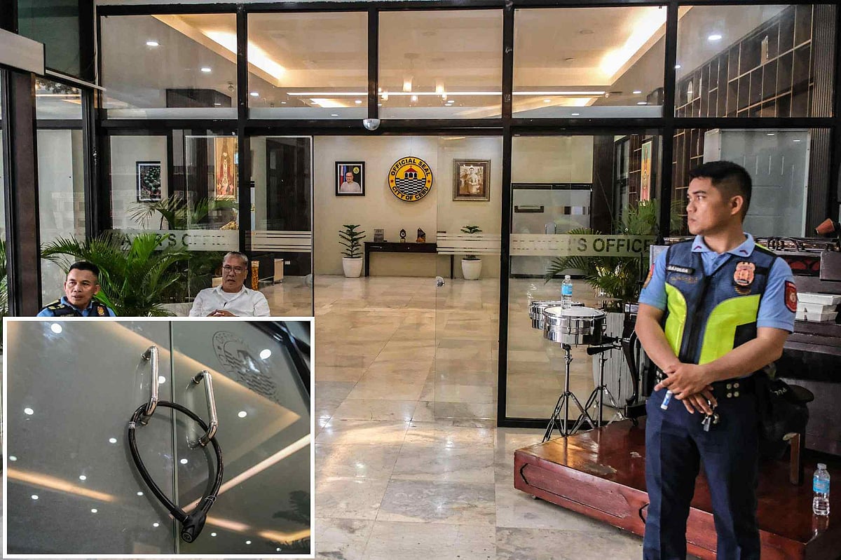 Police continue to secure Cebu City Hall amid ‘takeover’ rumors