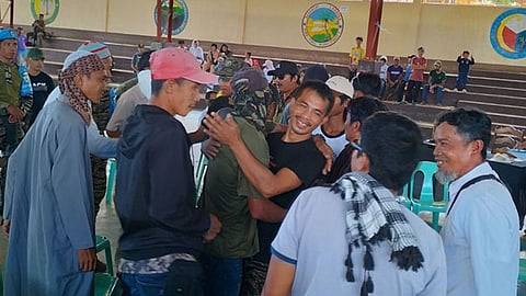 ZAMBOANGA. Two warring families in Tipo-Tipo, Basilan province, sign a peace agreement ending their longstanding "rido" through the intercession of concerned peace stakeholders.