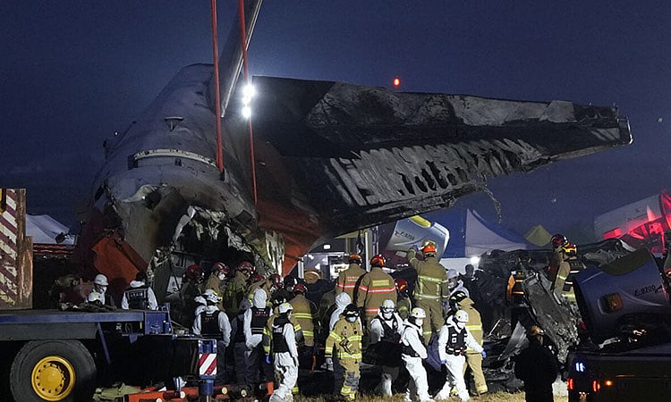South Korea struggles to determine cause of plane crash