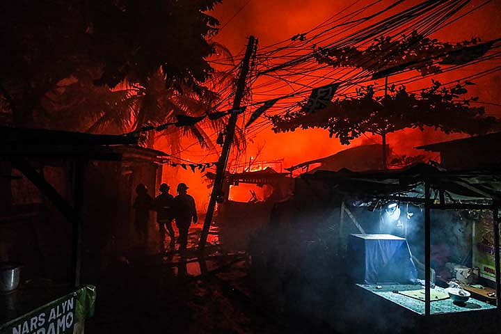 Fires hit Cebu, hundreds displaced