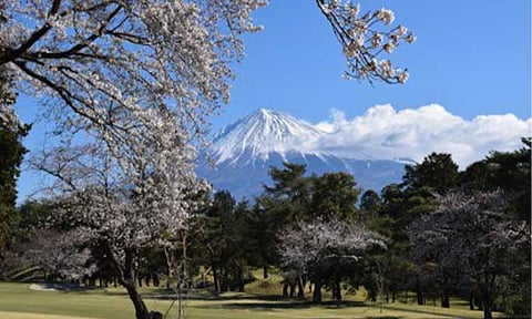NO VISA FEE. A view of Mt. Fuji from the Fujinomiya Golf Club in Fujinomiya, Japan. Travelers planning to visit Japan on a tourist visa, be it multiple or single entry, will not pay for a visa fee except for center usage fees and other additional services that they may avail of once Japan's new visa center opens. (Photo courtesy of the Japan National Tourism Organization)