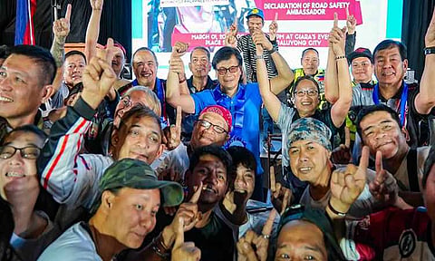 Abalos pushes for motorcycle, bicycle lay-bys in all road projects