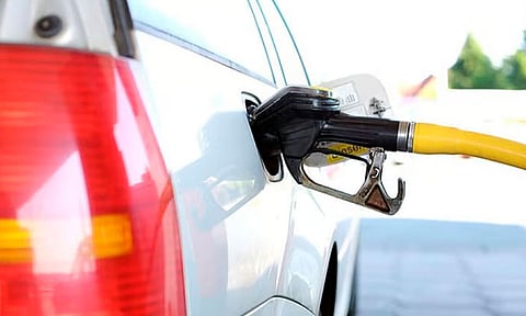 P1.10 matag litro,usbaw sa petrolyo