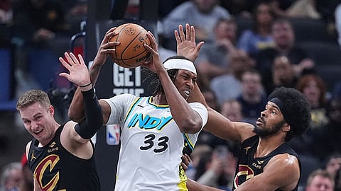 Pacers, Bucks extend win streak to 6