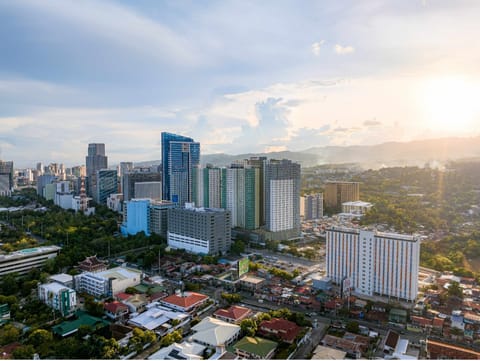 CityFlats now joins Cebu I.T. Park’s impressive skyline, providing affordable living options for young professionals.