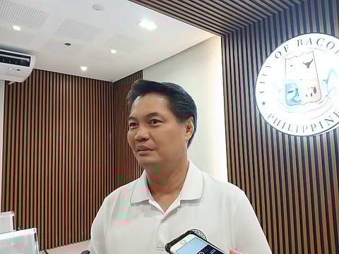 BACOLOD. Bacolod City Mayor Alfredo Abelardo Benitez says the city will start selling rice at P20 per kilo in the identified retailing areas in the city next week. 