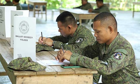 The Philippine Army’s 10th Infantry “Agila” Division (10ID) has successfully conducted Local Absentee Voting (LAV), allowing 794 of its personnel to vote ahead of the May 12, 2025, national and local elections.