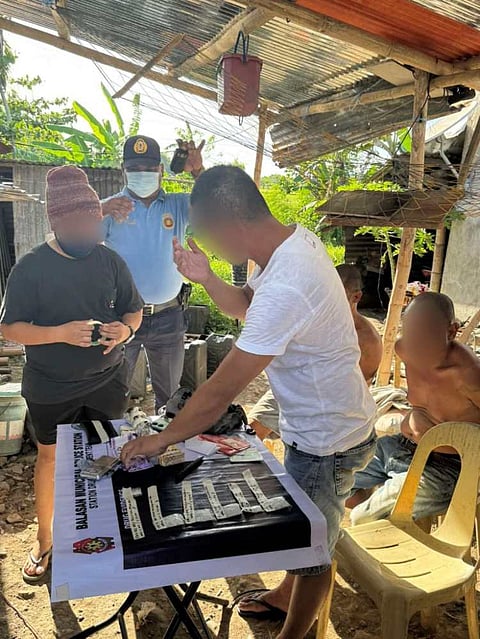 ILOILO. Police Regional Office in Western Visayas (PRO 6) Director Brigadier General Jack L. Wanky commends the arrest of 509 violators during April’s regionwide operations, with 164 held for illegal drugs, 68 for illegal gambling, 233 for outstanding warrants, and 44 for loose firearms. A total of 122 guns were also surrendered. 