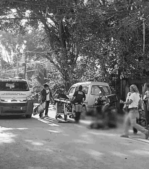 NEGROS. Two men were killed while seven others were injured in shooting incident at Barangay Mambulac, Silay City, Negros Occidental on Monday morning, May 12. 