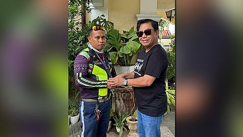 Traffic enforcer mitugyan sa P20K nga nakit-an 