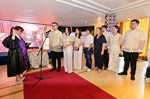 Pulong, sons take oath
