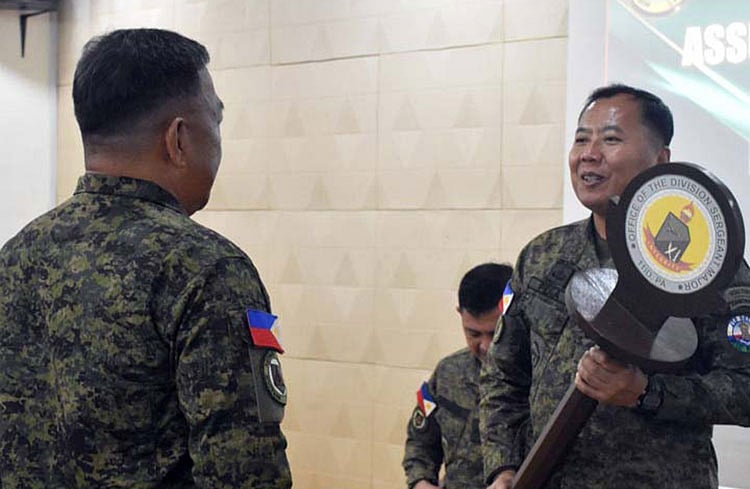 11ID installs new Division Sergeant Major