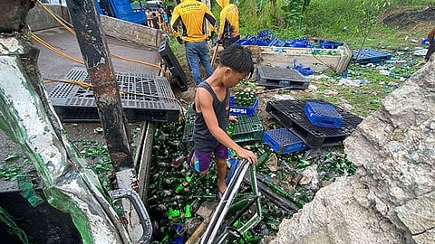 6 angol sa bangga human truck nawad-an og brake