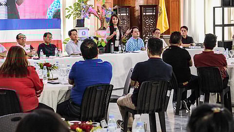 Gwen miduso og electoral protest